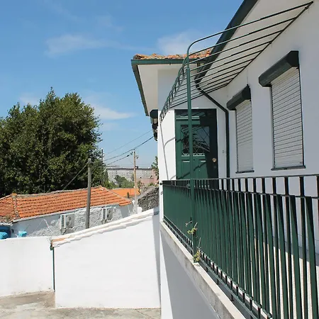 לינה וארוחת בוקר Residencial Paranhos 2*