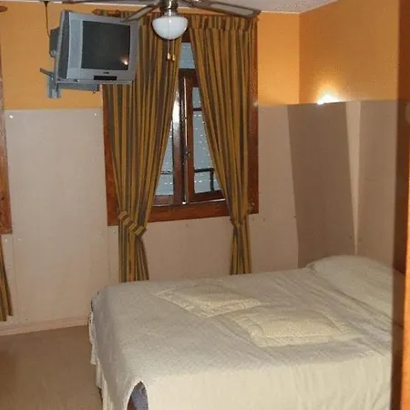 Residencial Paranhos לינה וארוחת בוקר פורטו