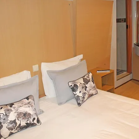לינה וארוחת בוקר Residencial Paranhos