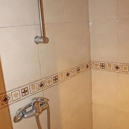 Bed & Breakfast Residencial Paranhos 2*