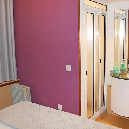 Residencial Paranhos לינה וארוחת בוקר פורטו